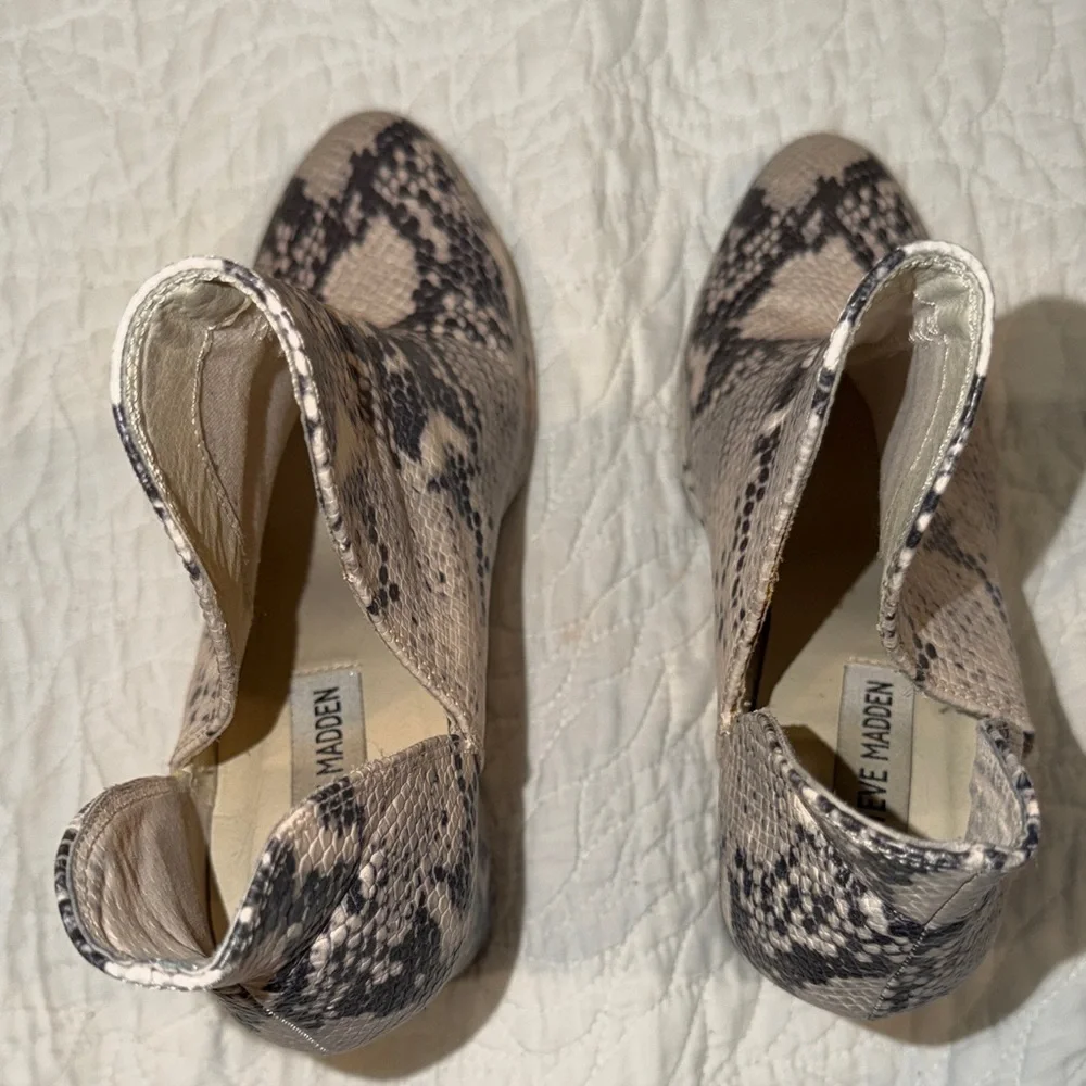 Steve Madden Snake-Print Women's Cutout Ankle Boots - Picture 7 of 9